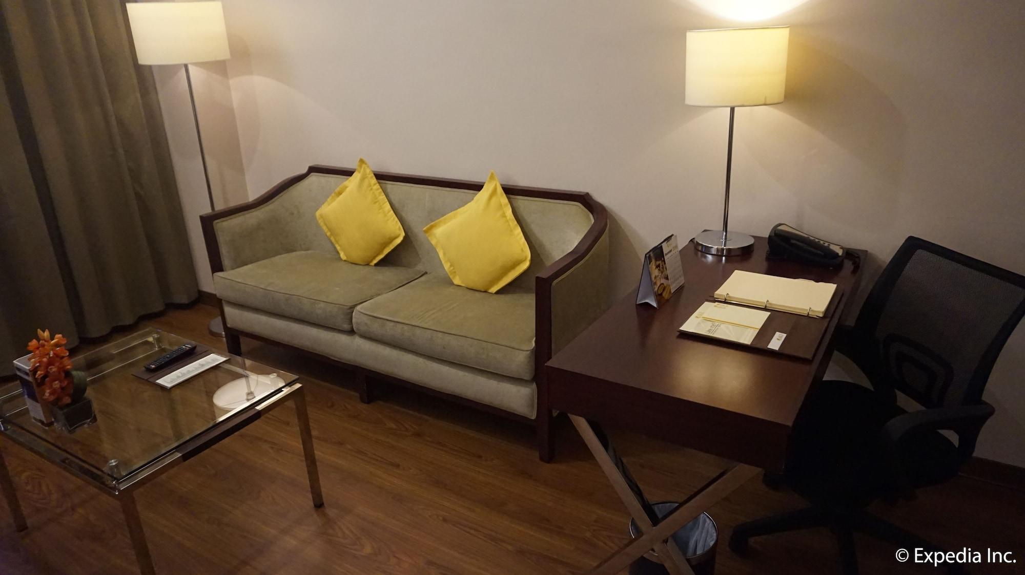 Ace Hotel And Suites Pasig City Εξωτερικό φωτογραφία