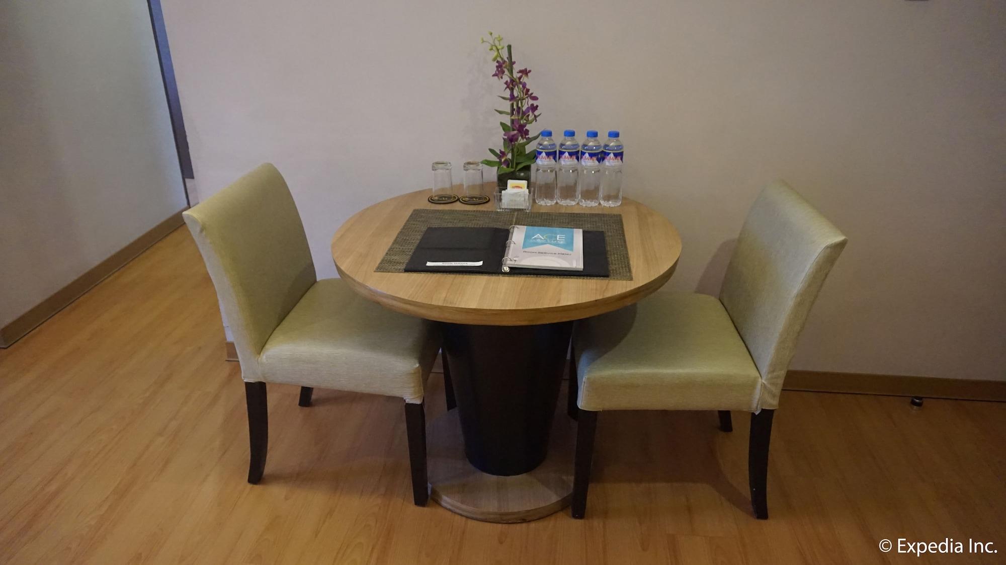 Ace Hotel And Suites Pasig City Εξωτερικό φωτογραφία